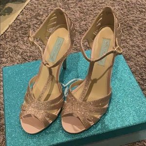 Size 7.5 Blue by Betsey Johnson Gold Heel Sandals